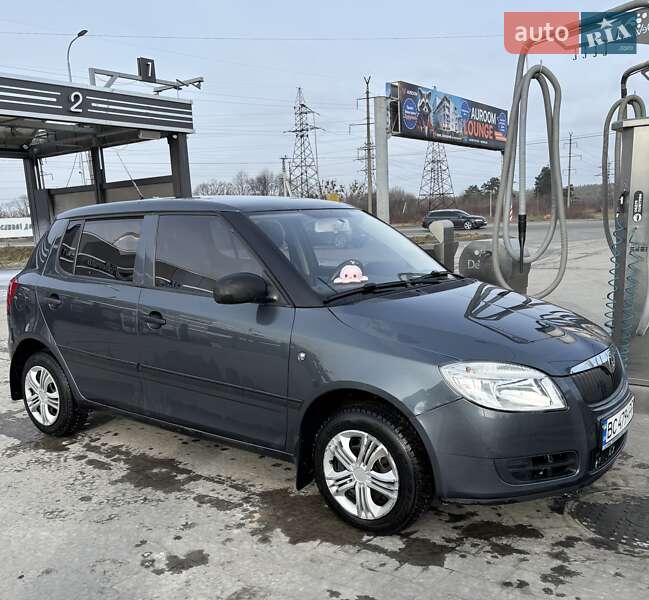 Хетчбек Skoda Fabia 2007 в 