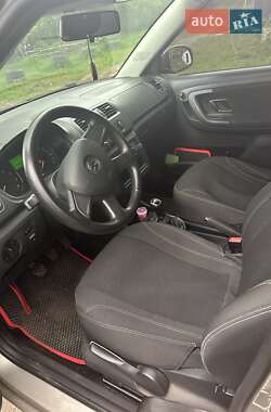 Хэтчбек Skoda Fabia 2013 в 