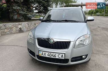 Хэтчбек Skoda Fabia 2008 в Харькове