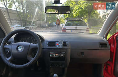 Хетчбек Skoda Fabia 2006 в 