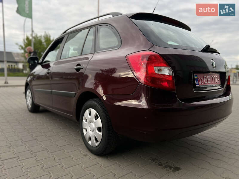 Універсал Skoda Fabia 2010 в Нововолинську