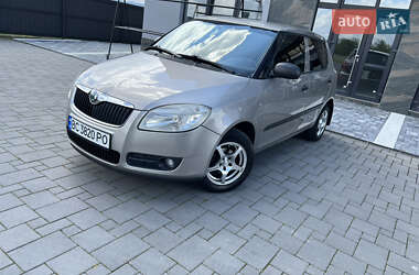 Хэтчбек Skoda Fabia 2009 в Рожнятове