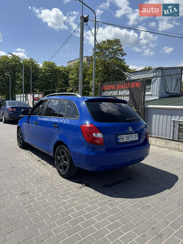 Універсал Skoda Fabia 2009 в Рівному