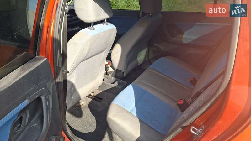 Хэтчбек Skoda Fabia 2008 в Днепре
