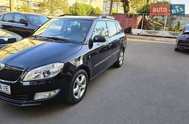 Універсал Skoda Fabia 2010 в Одесі