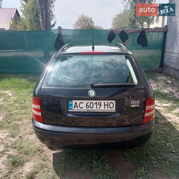 Універсал Skoda Fabia 2006 в Луцьку