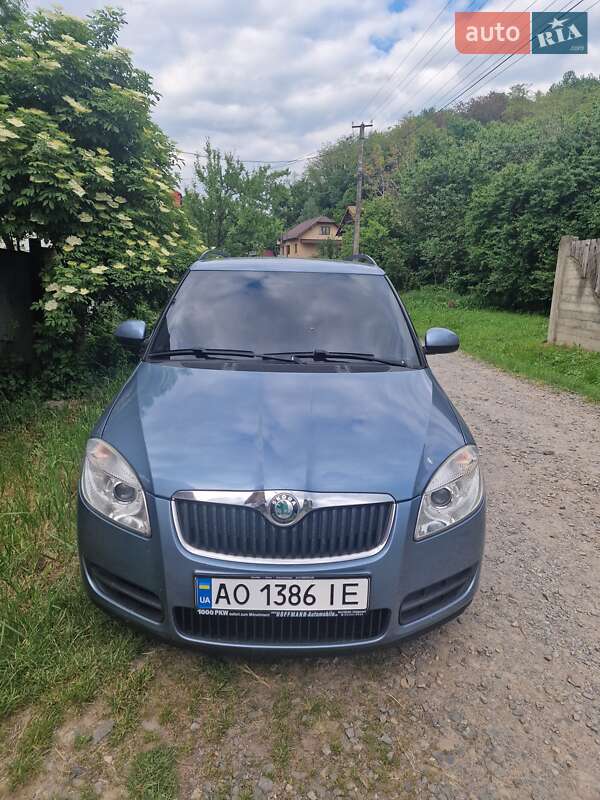 Универсал Skoda Fabia 2009 в 