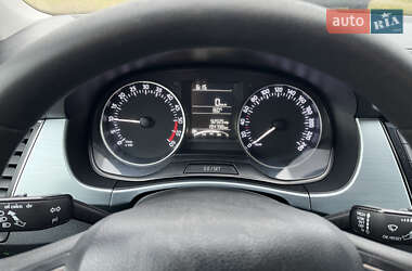 Хэтчбек Skoda Fabia 2015 в 