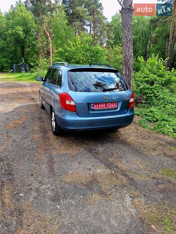 Універсал Skoda Fabia 2009 в Києві