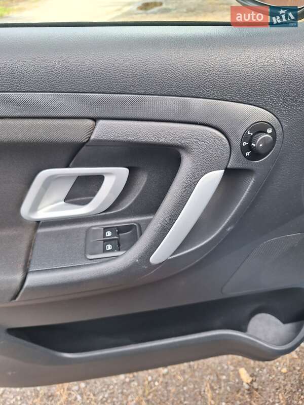 Універсал Skoda Fabia 2009 в Києві