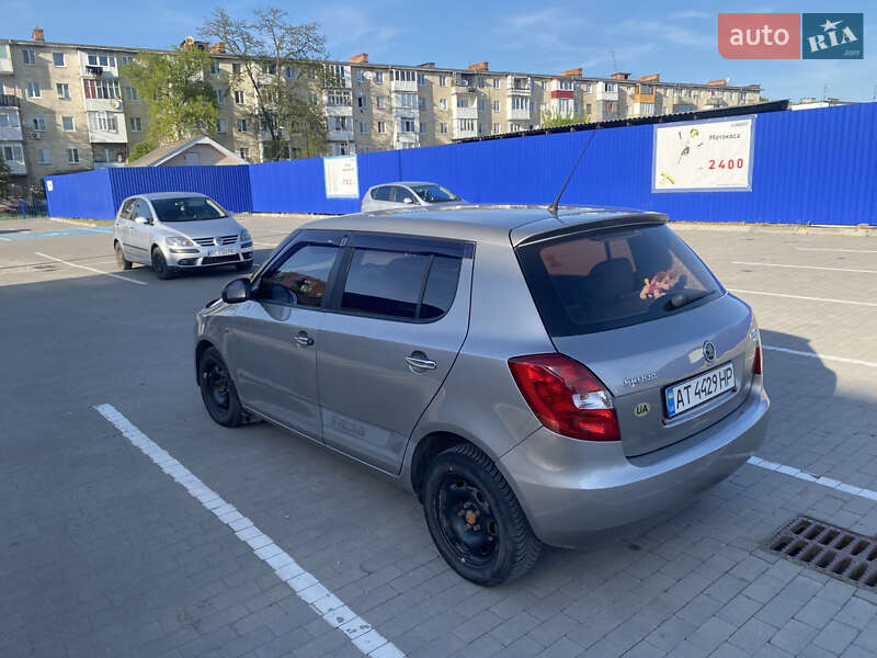 Хэтчбек Skoda Fabia 2007 в Калуше