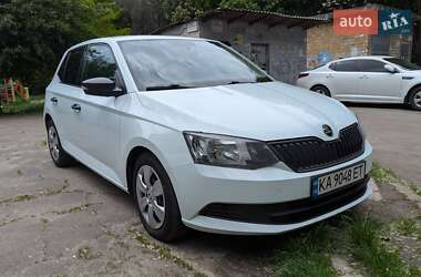 Хэтчбек Skoda Fabia 2016 в Киеве