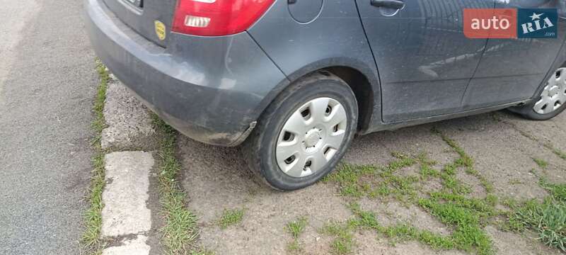 Хетчбек Skoda Fabia 2010 в Гайвороні