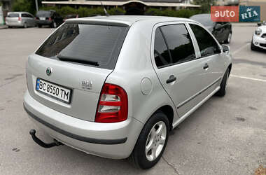 Хэтчбек Skoda Fabia 2001 в 
