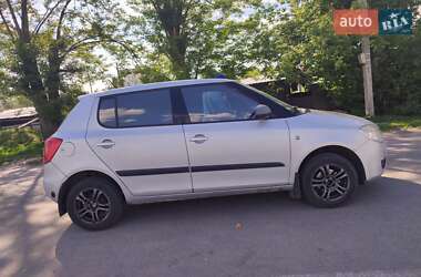 Хэтчбек Skoda Fabia 2008 в 