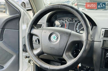Хэтчбек Skoda Fabia 2007 в 