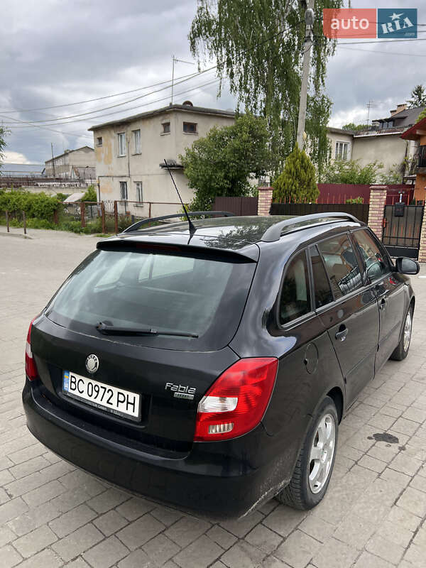 Универсал Skoda Fabia 2009 в Львове фото 10 Универсал Skoda Fabia 2009 в Львове