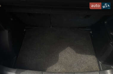 Хэтчбек Skoda Fabia 2011 в 