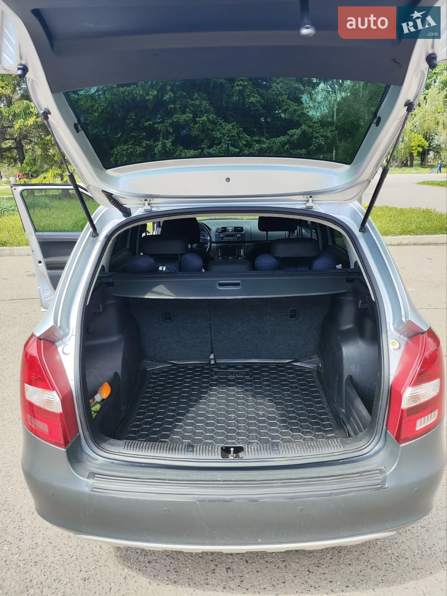 2011 Skoda Fabia - мініатюра 7