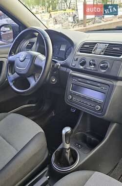 Универсал Skoda Fabia 2010 в 