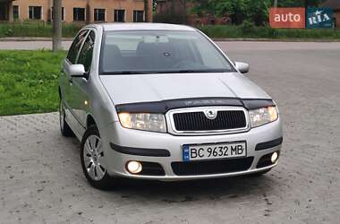Хетчбек Skoda Fabia 2006 в Дрогобичі