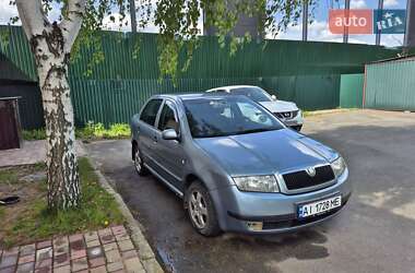 Седан Skoda Fabia 2002 в 