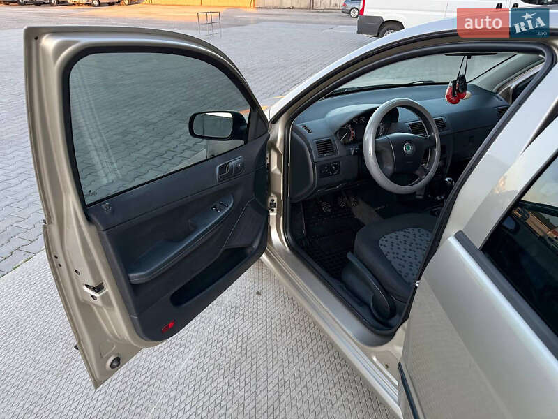 Универсал Skoda Fabia 2005 в Харькове