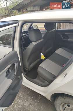 Хэтчбек Skoda Fabia 2013 в 