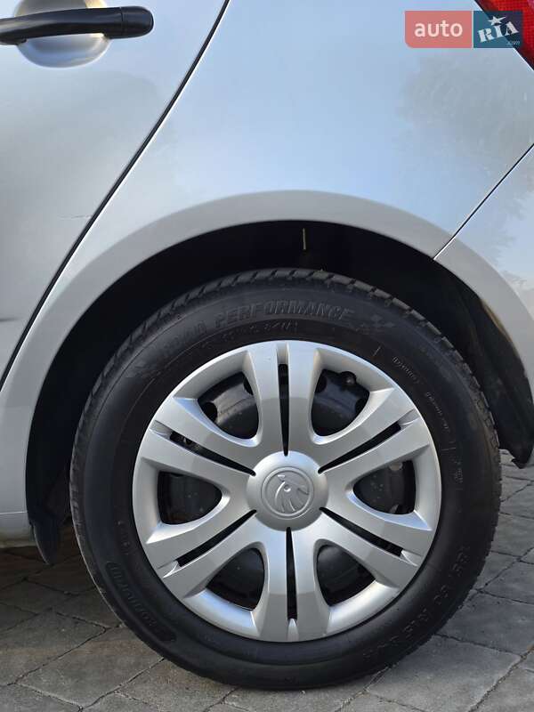 Хэтчбек Skoda Fabia 2012 в Мукачево