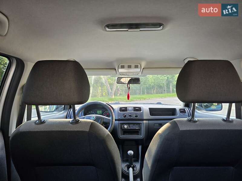 Хэтчбек Skoda Fabia 2012 в Мукачево