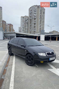 Універсал Skoda Fabia 2001 в Києві