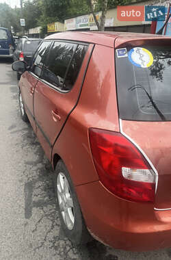 Хетчбек Skoda Fabia 2008 в 