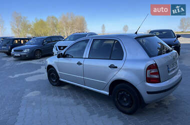 Хетчбек Skoda Fabia 2006 в 
