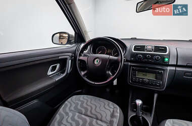 Хэтчбек Skoda Fabia 2008 в 