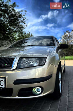 Хэтчбек Skoda Fabia 2005 в Харькове