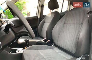 Хетчбек Skoda Fabia 2012 в 