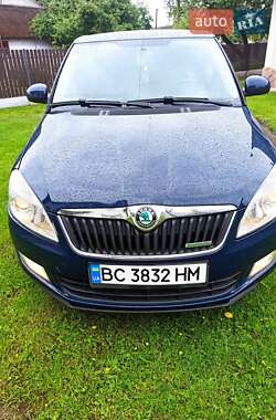 Універсал Skoda Fabia 2011 в Новояворівську