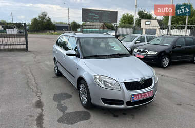 Универсал Skoda Fabia 2008 в Чернигове