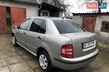 Седан Skoda Fabia 2008 в Буске