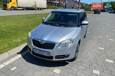 Универсал Skoda Fabia 2010 в Ужгороде