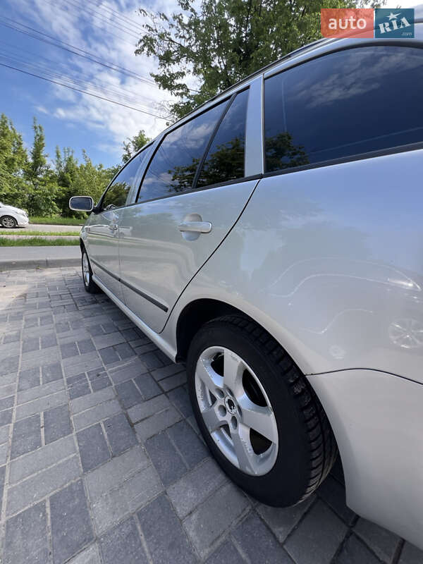 Універсал Skoda Fabia 2007 в Хмельницькому