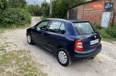 Хетчбек Skoda Fabia 2000 в 