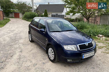 Хетчбек Skoda Fabia 2000 в 