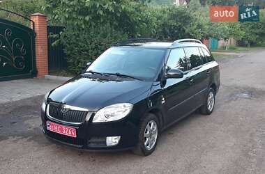 Универсал Skoda Fabia 2010 в Чернигове