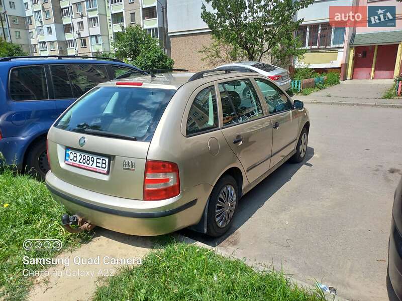 Универсал Skoda Fabia 2006 в Чернигове