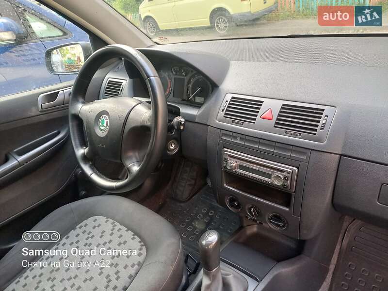 Универсал Skoda Fabia 2006 в Чернигове