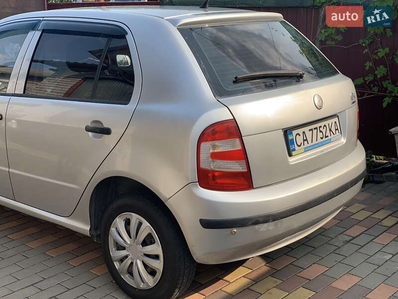 Хетчбек Skoda Fabia 2007 в Рокитному