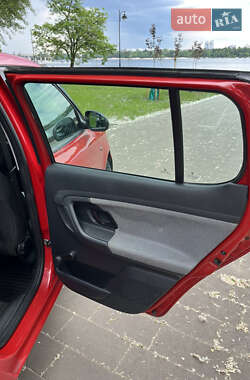 Хэтчбек Skoda Fabia 2014 в 