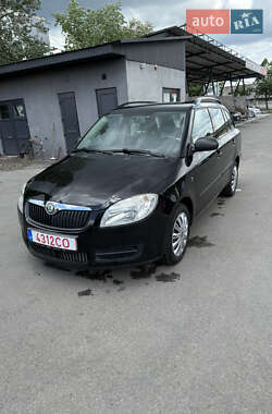 Универсал Skoda Fabia 2009 в Чернигове