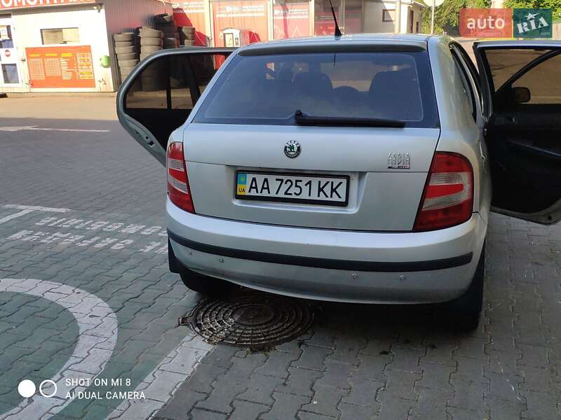 Хетчбек Skoda Fabia 2005 в Києві